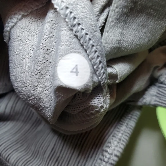 Lululemon Dancing Warrior Tank Wee Are From Space Silver Spoon Clear Mint Sz 4 - Picture 6 of 6